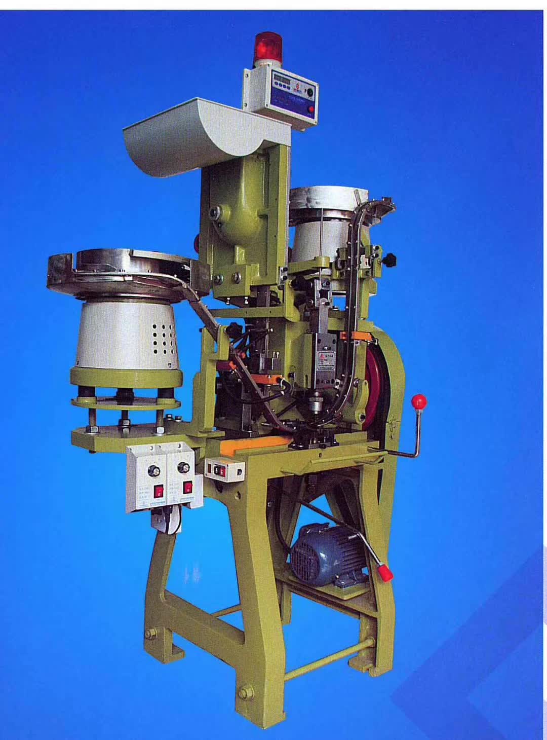 Macchina automatica per l'assemblaggio di bottoni Zhejiang Ruihexuan: soluzione ad alta velocità per la produzione di bottoni